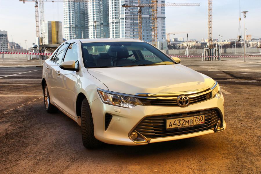  Toyota Camry 2014 года  (CIS) (фото 26 из 41)